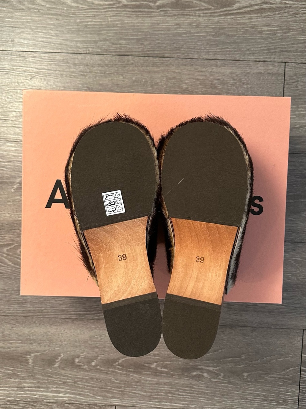 Acne Studios Fur Clogs - Picture 2 of 3